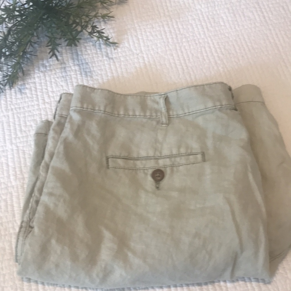 Read Edwards summer wash 100% linen 38 men’s shorts soft sage color